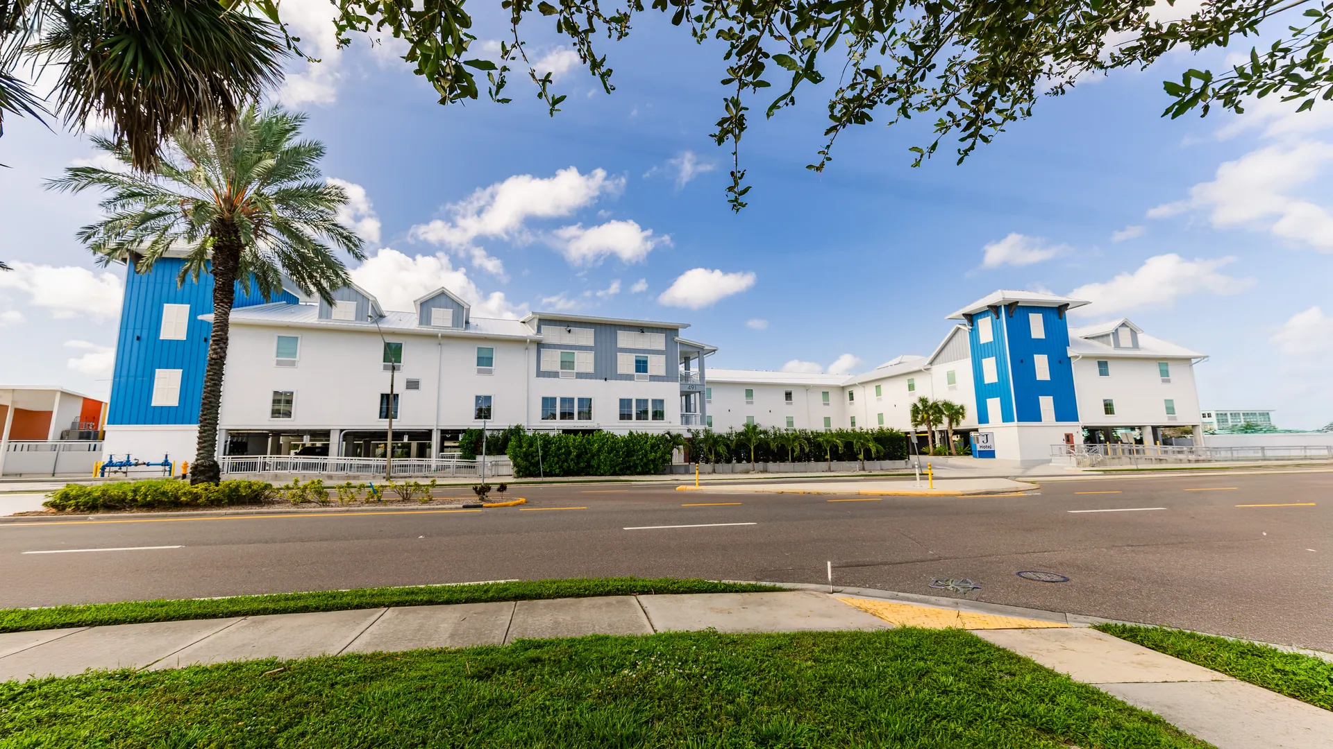 The J from Causeway Boulevard